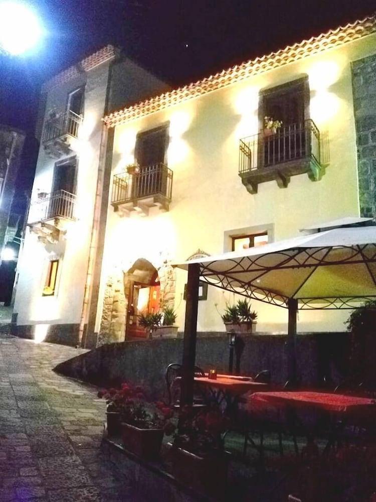 Hotel Federico II カスティリオーネ・ディ・シチーリア エクステリア 写真